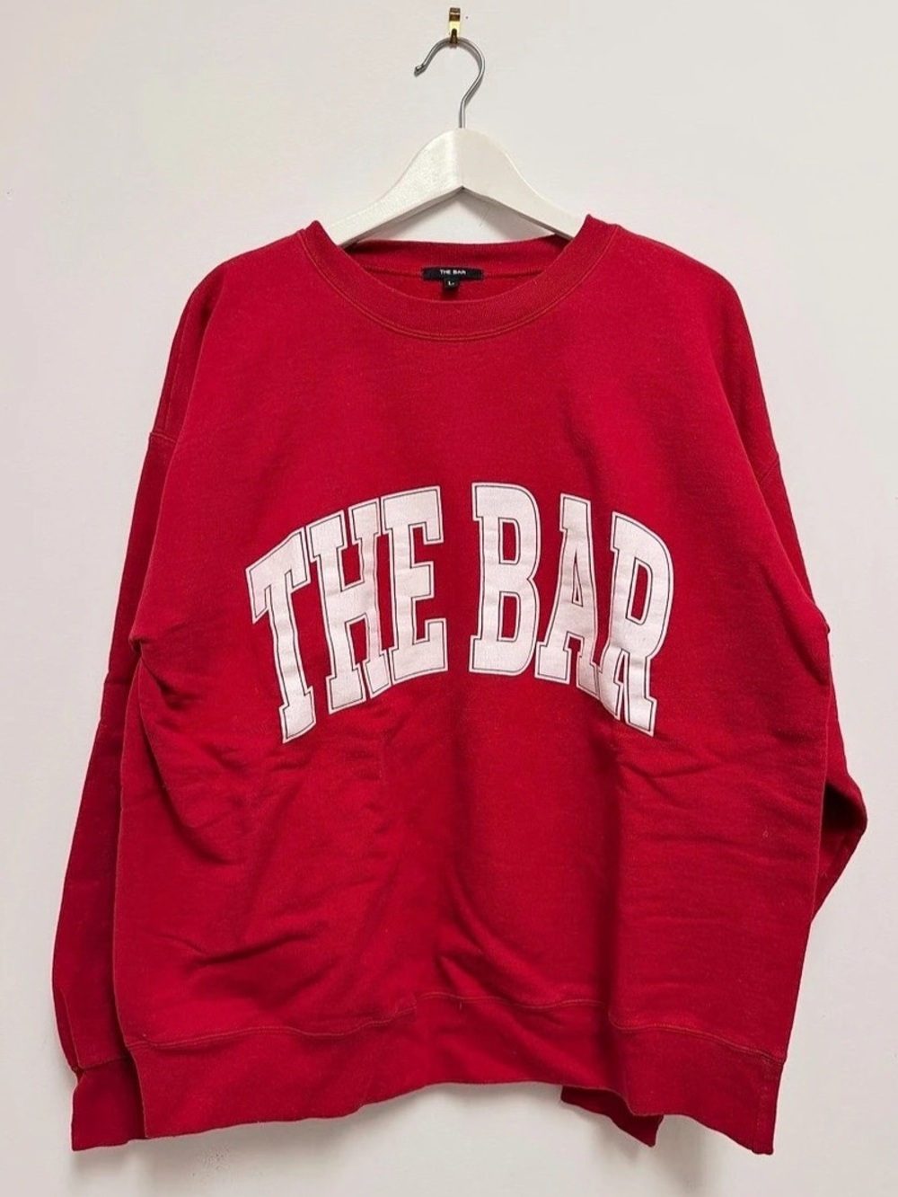 THE BAR Varsity Sweatshirt Graphic Crewneck Sweatshirt in Red Size Large
